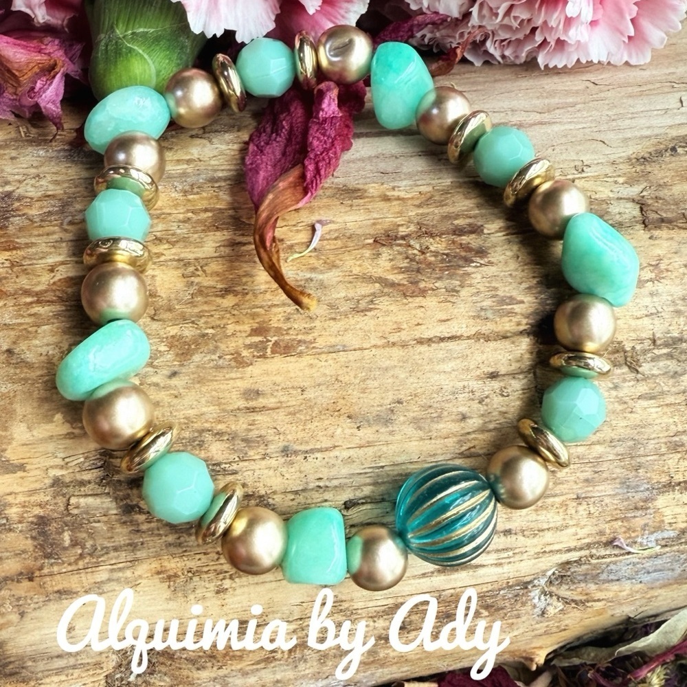 Alquimia Aqua amazonite and Gold Beaded Bracelet